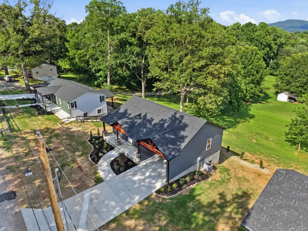 216 Twin Oaks Road Mcminnville TN 37110