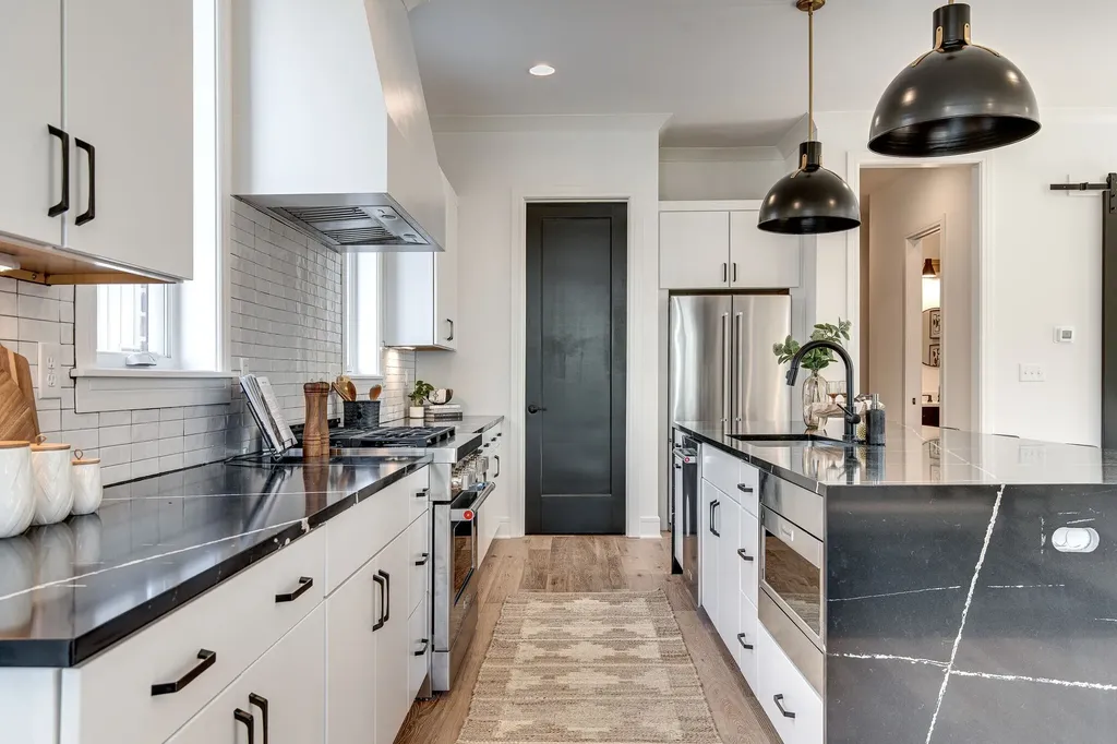 832B W Argyle Avenue Nashville TN 37203