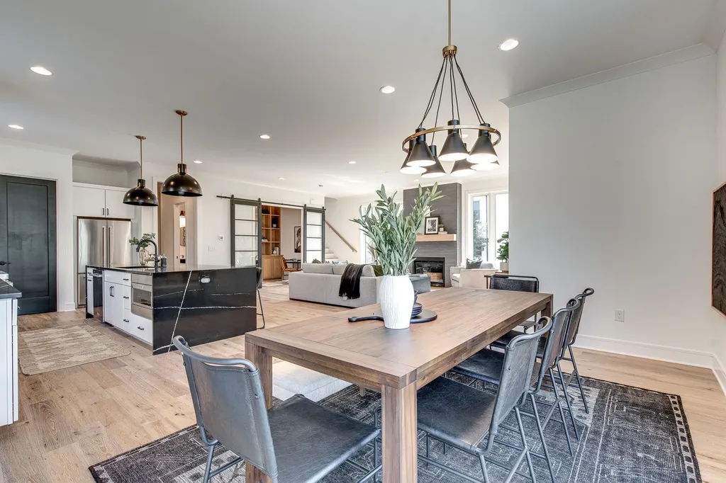 832B W Argyle Avenue Nashville TN 37203