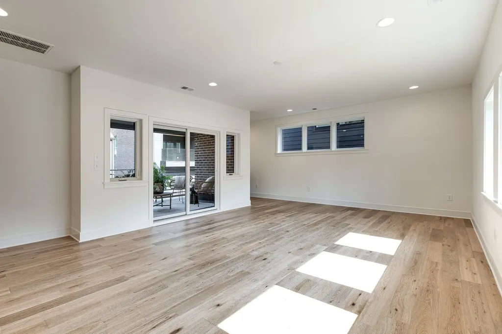 832B W Argyle Avenue Nashville TN 37203