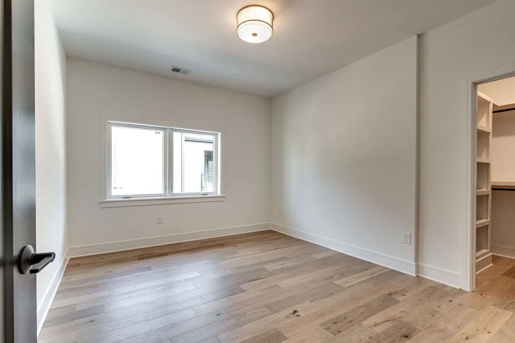 832B W Argyle Avenue Nashville TN 37203