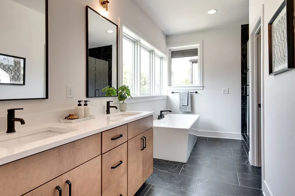 832B W Argyle Avenue Nashville TN 37203