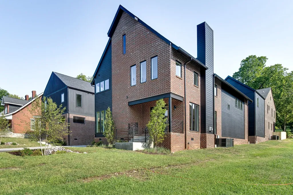 832B W Argyle Avenue Nashville TN 37203