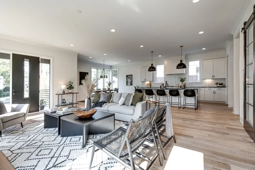 832B W Argyle Avenue Nashville TN 37203