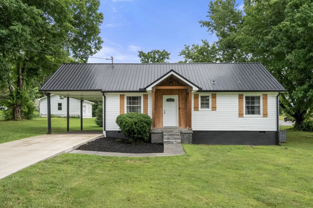 100 Brook Drive Dickson TN 37055