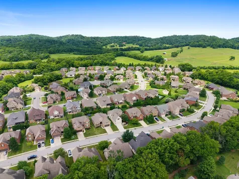8027 Fenwick Lane Spring Hill TN 37174