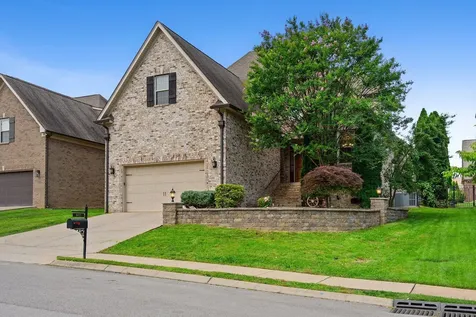 8027 Fenwick Lane Spring Hill TN 37174