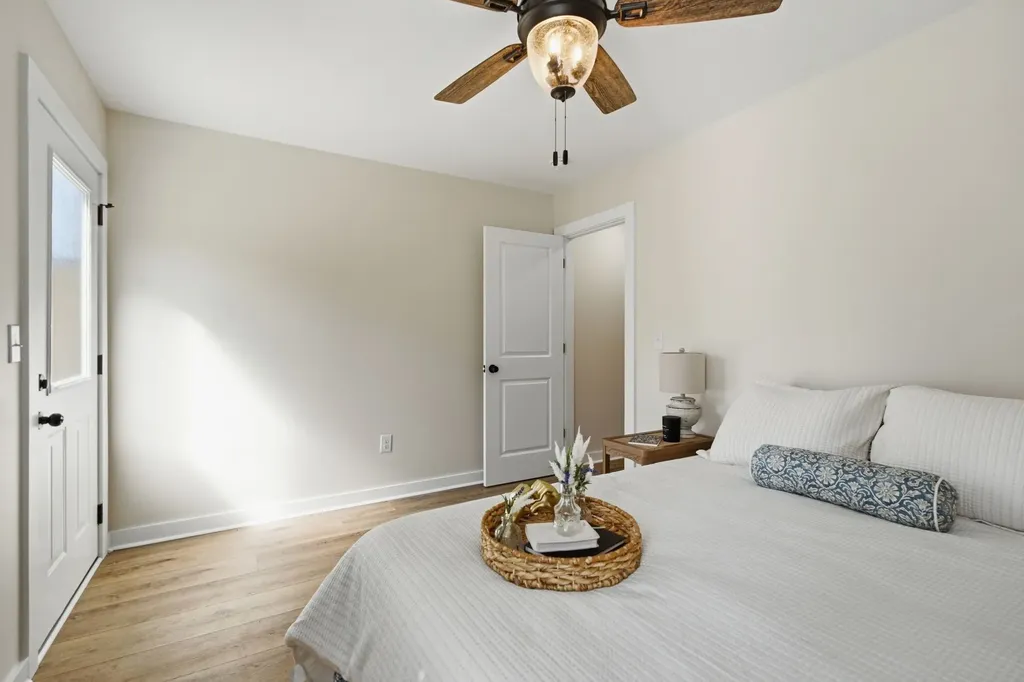 141 Deer Valley Drive E Gordonsville TN 38563