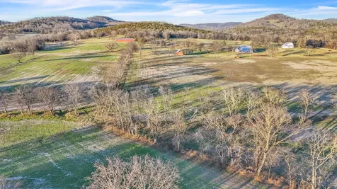 3138 Richmond Road Petersburg TN 37144
