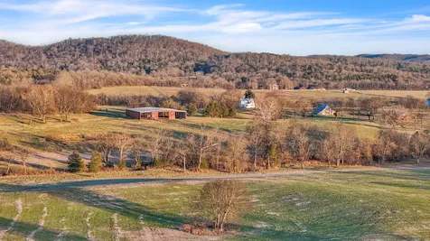 3138 Richmond Road Petersburg TN 37144