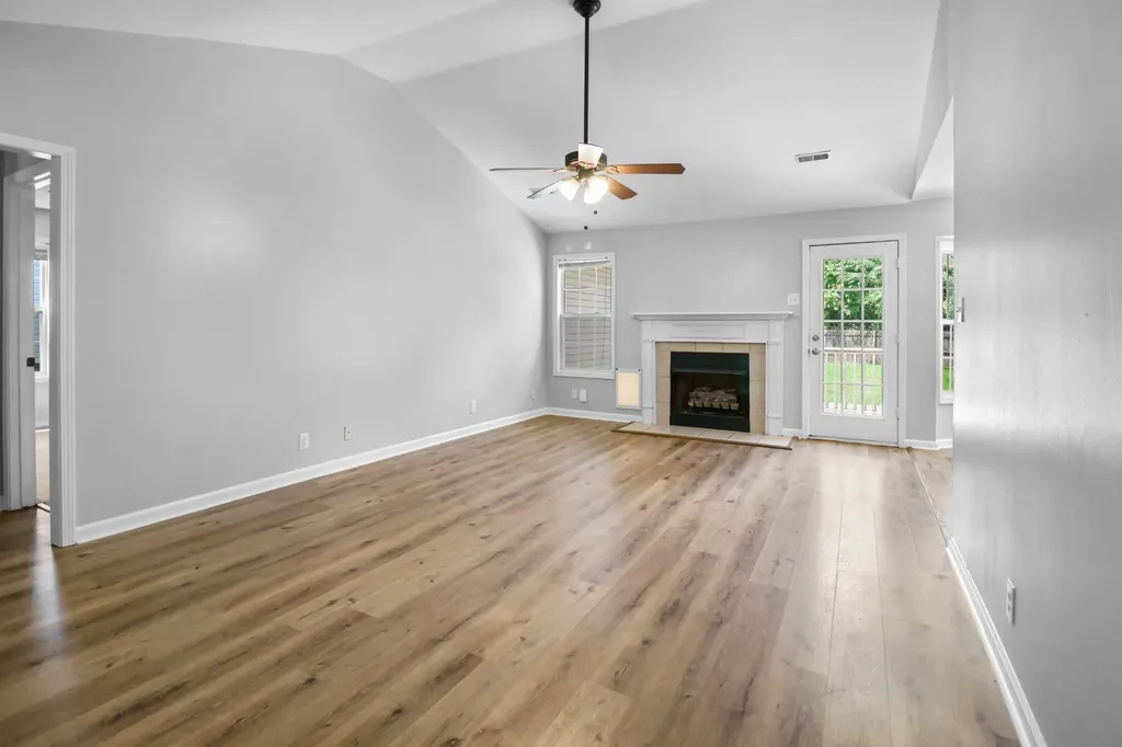 1644 Cedar Springs Circle Clarksville TN 37042