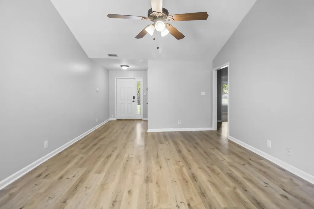 1644 Cedar Springs Circle Clarksville TN 37042