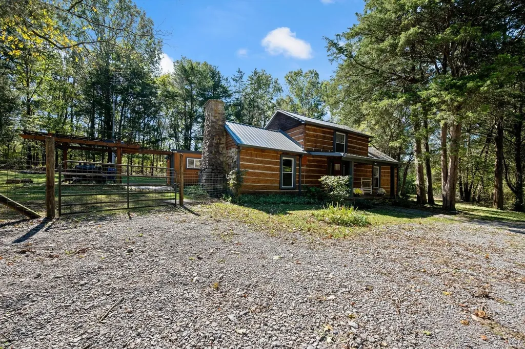 4747 Jones Road Christiana TN 37037