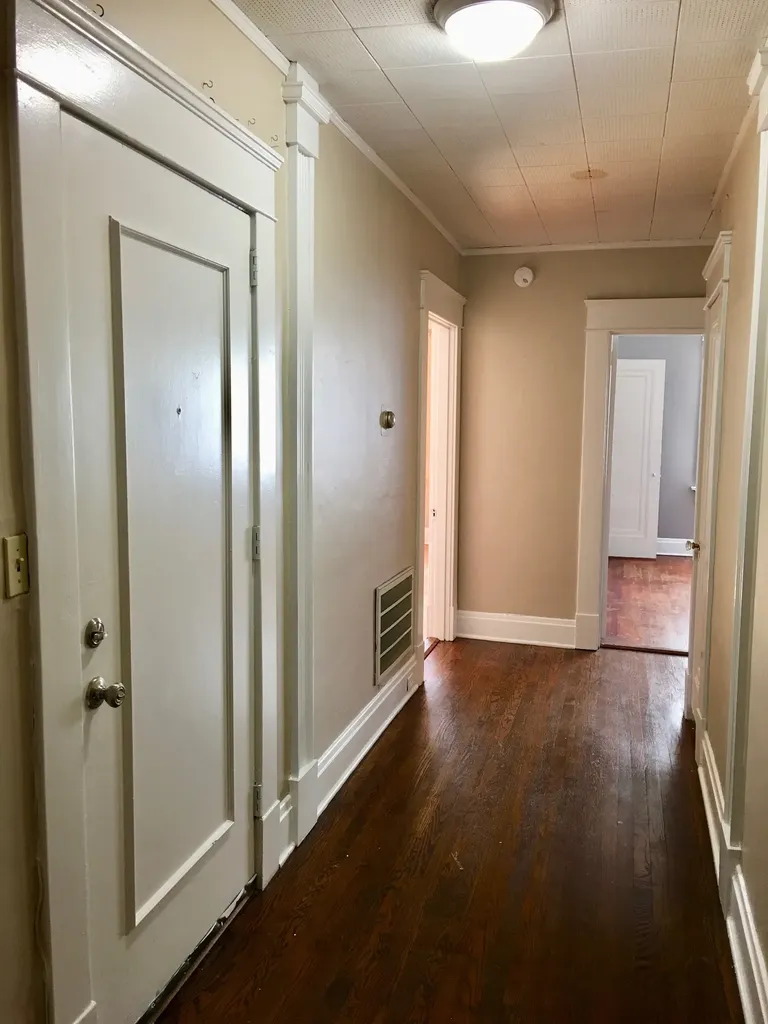 3736 Whitland Avenue Nashville TN 37205