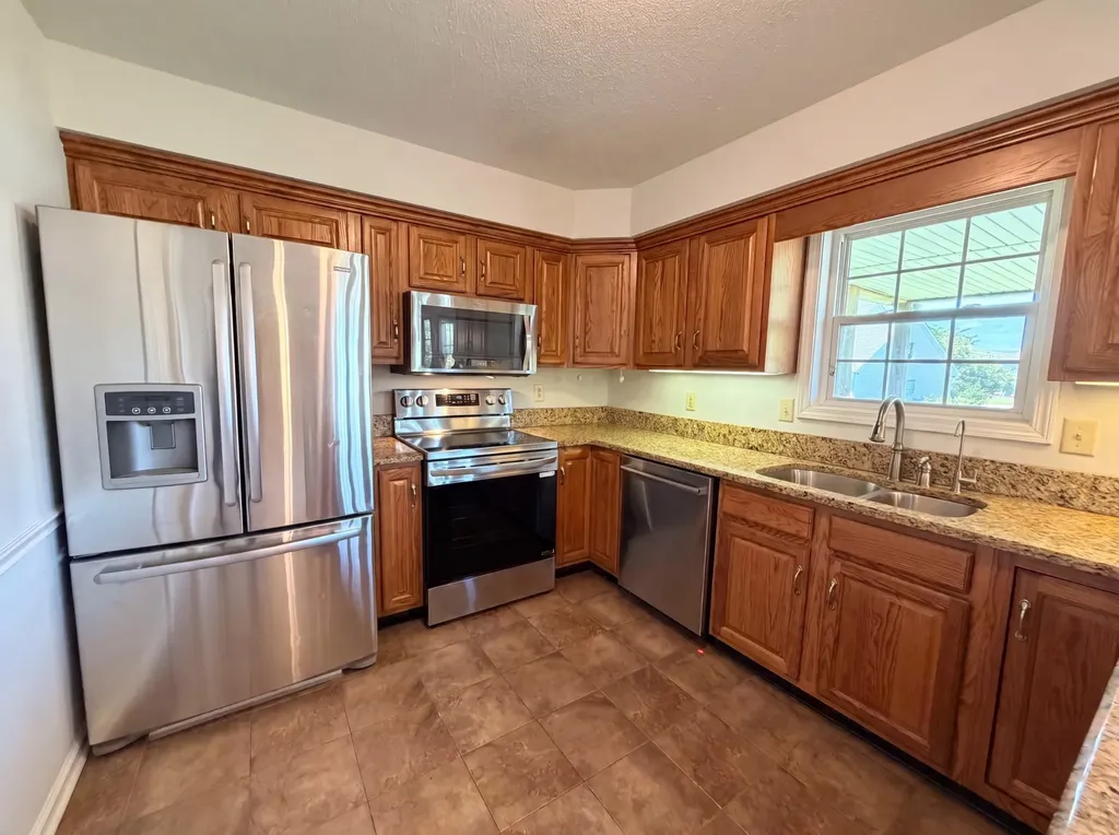 1117 Thornberry Drive Clarksville TN 37043