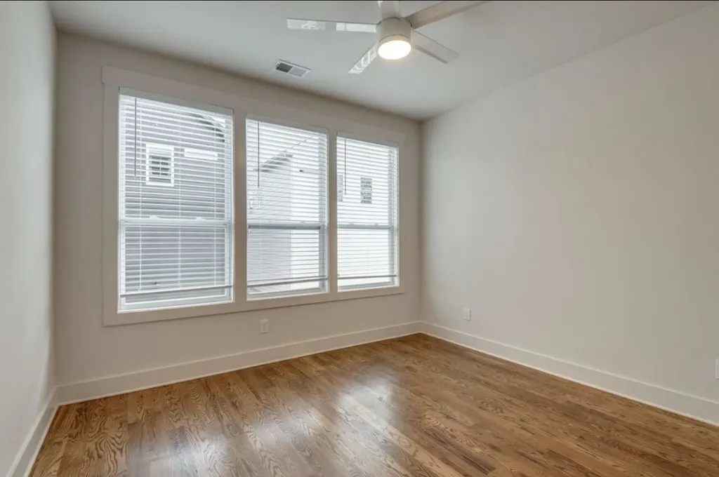 2215B 24th Ave, N Nashville TN 37208