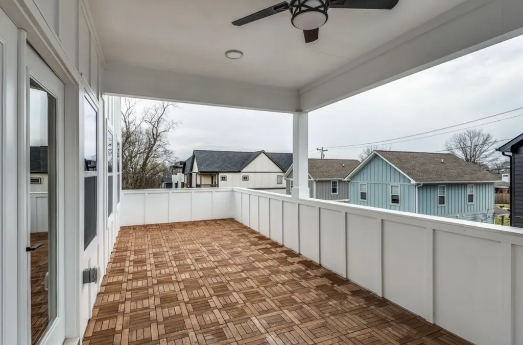 2215B 24th Ave, N Nashville TN 37208