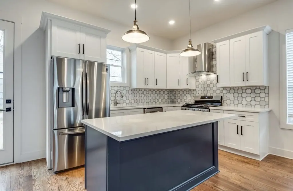 2215B 24th Ave, N Nashville TN 37208