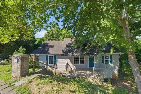 1872 Allensville Ridge Sevierville TN 37876