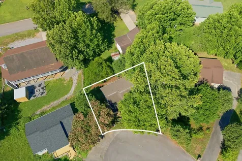 1872 Allensville Ridge Sevierville TN 37876