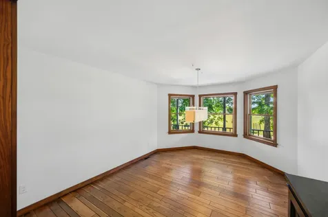 55 Bell Lane Paris TN 38242