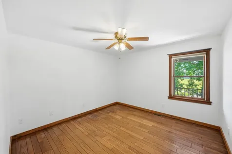 55 Bell Lane Paris TN 38242