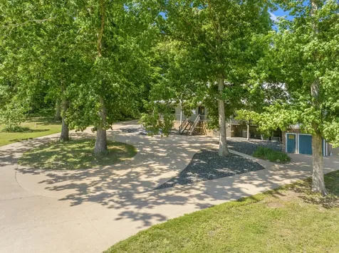 55 Bell Lane Paris TN 38242