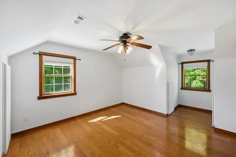 55 Bell Lane Paris TN 38242