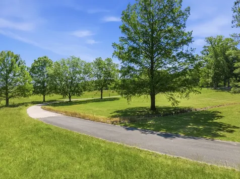 55 Bell Lane Paris TN 38242