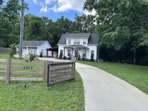 4049 Hampshire Pike Hampshire TN 38461