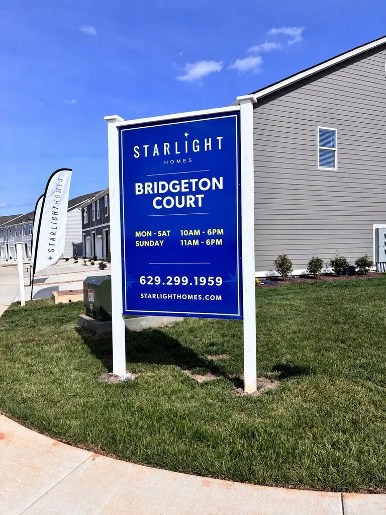 221 Darlington Drive Dickson TN 37055