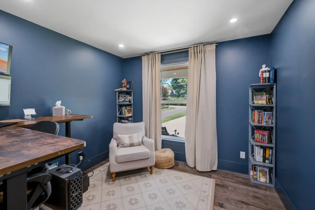 1001 Graybar Lane Nashville TN 37204