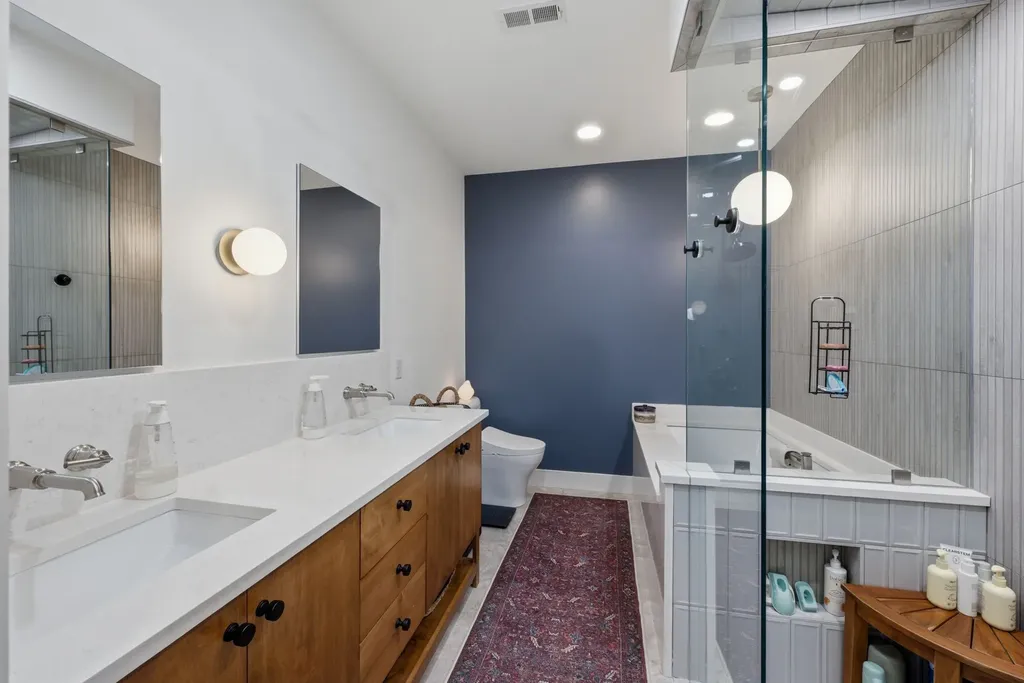 1001 Graybar Lane Nashville TN 37204