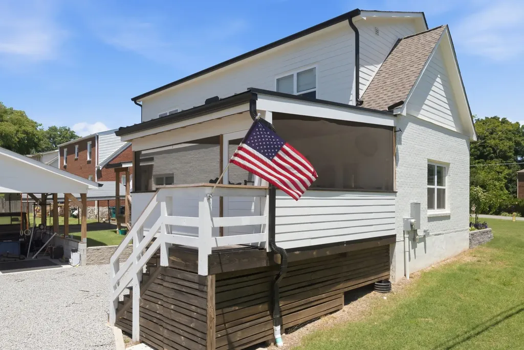 1001 Graybar Lane Nashville TN 37204