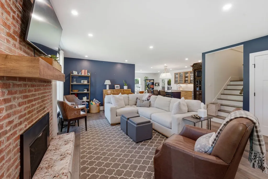 1001 Graybar Lane Nashville TN 37204