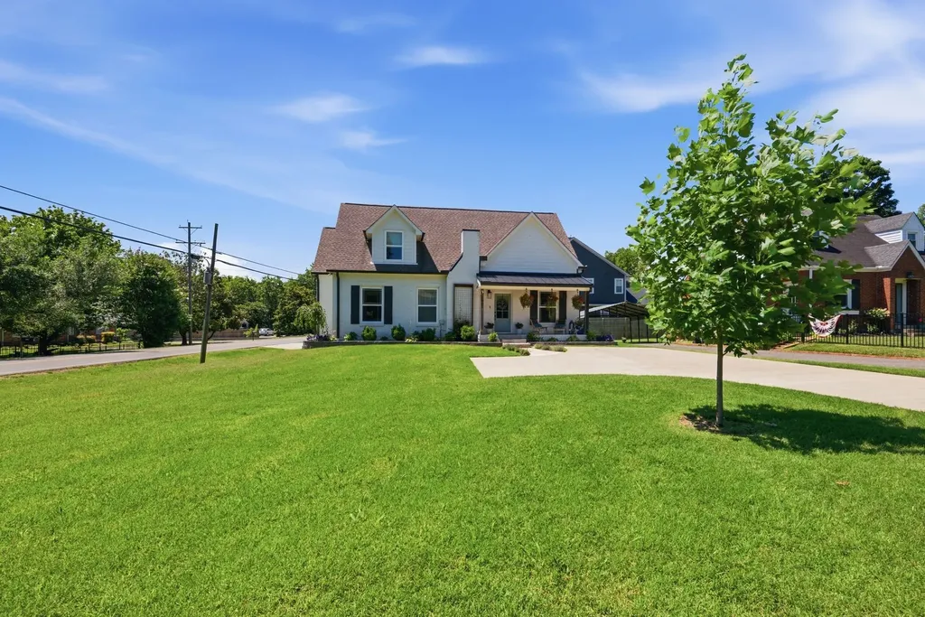 1001 Graybar Lane Nashville TN 37204