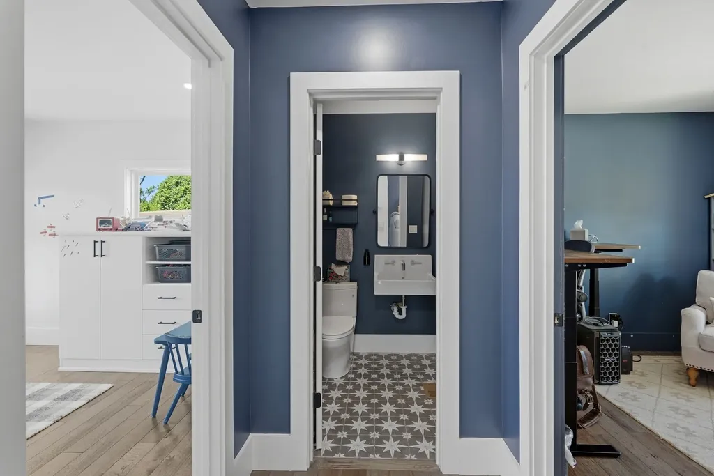 1001 Graybar Lane Nashville TN 37204