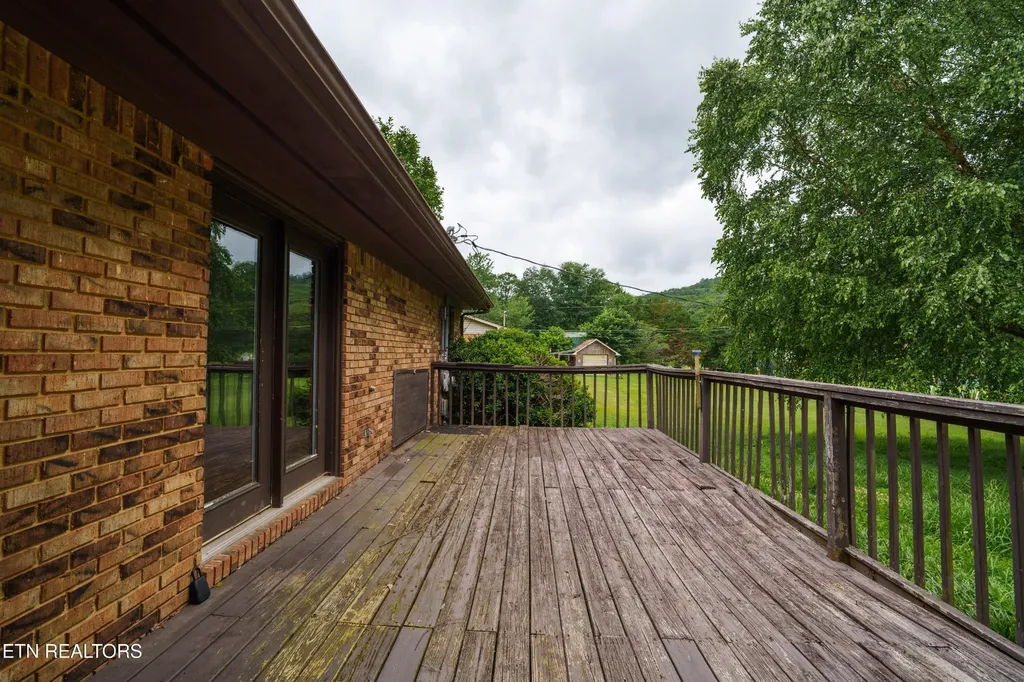 405 Dogleg Drive Livingston TN 38570