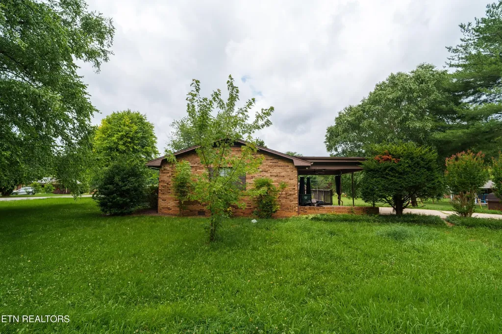 405 Dogleg Drive Livingston TN 38570