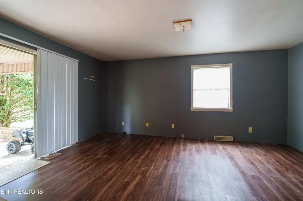 405 Dogleg Drive Livingston TN 38570