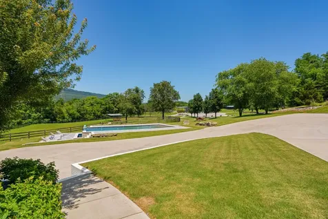 527 Reads Lake Road Chattanooga TN 37415
