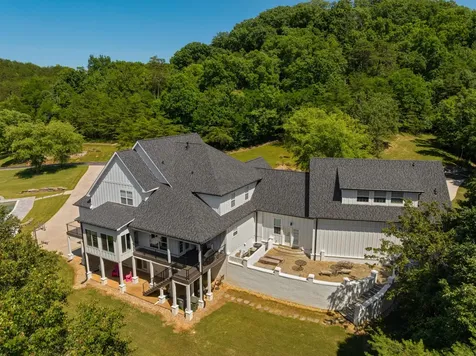 527 Reads Lake Road Chattanooga TN 37415