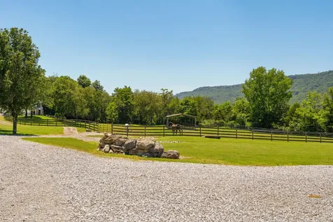 527 Reads Lake Road Chattanooga TN 37415