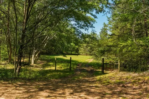 527 Reads Lake Road Chattanooga TN 37415