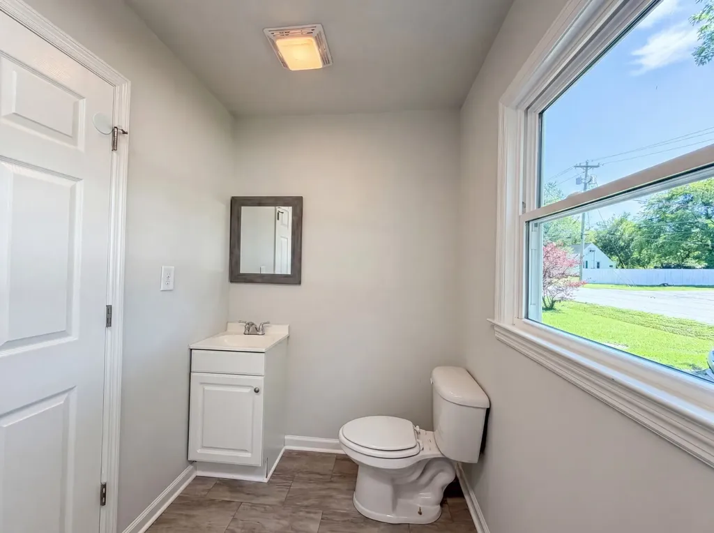 1036 E Commerce Street Lewisburg TN 37091