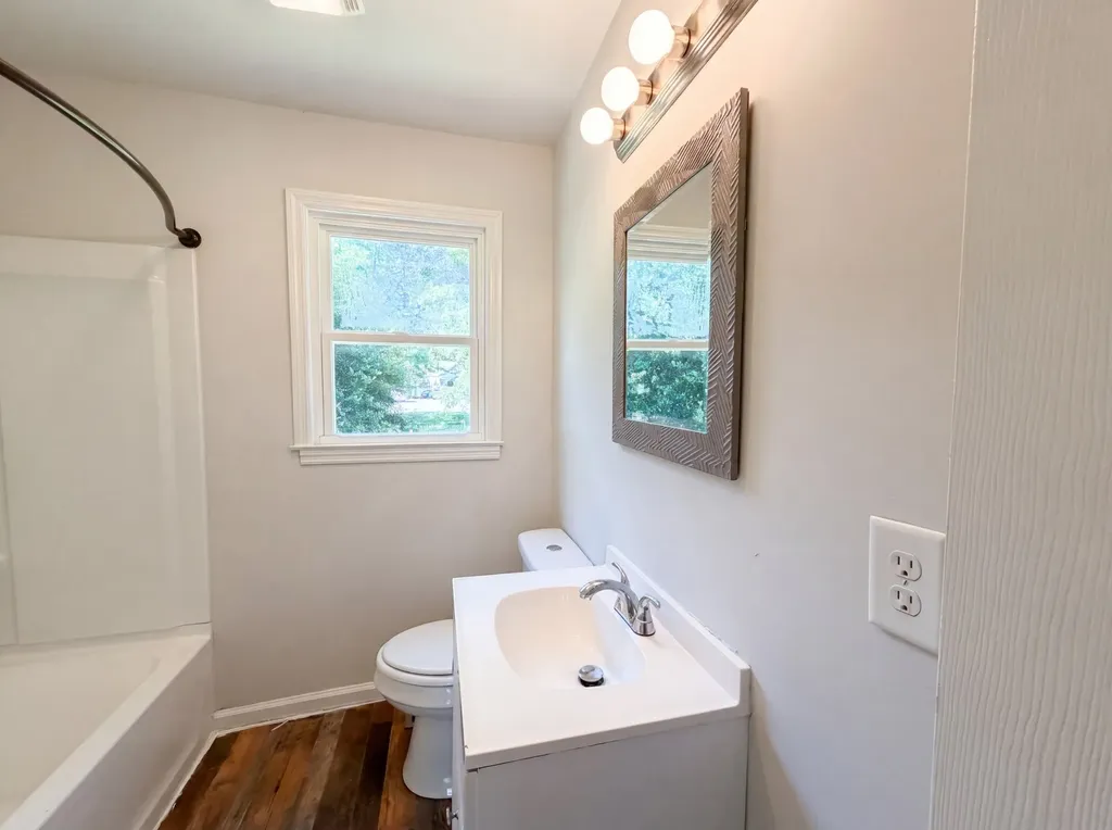 1036 E Commerce Street Lewisburg TN 37091