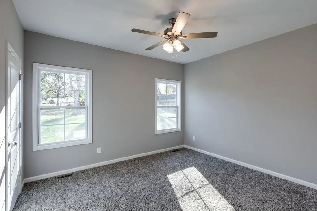 1216B Paradise Hill Road Clarksville TN 37040