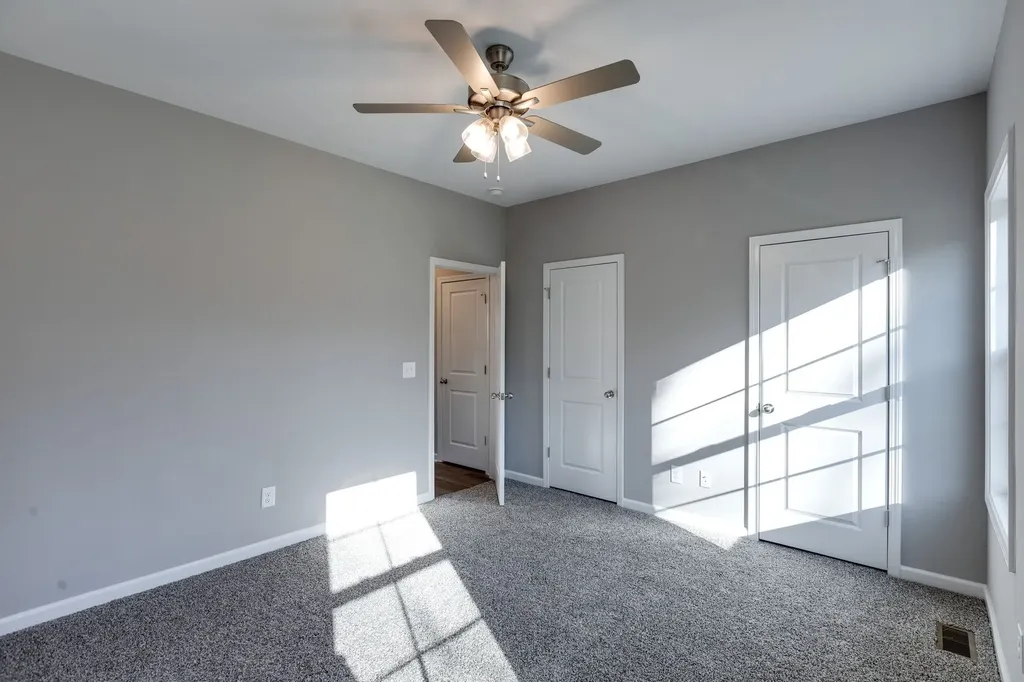 1216B Paradise Hill Road Clarksville TN 37040