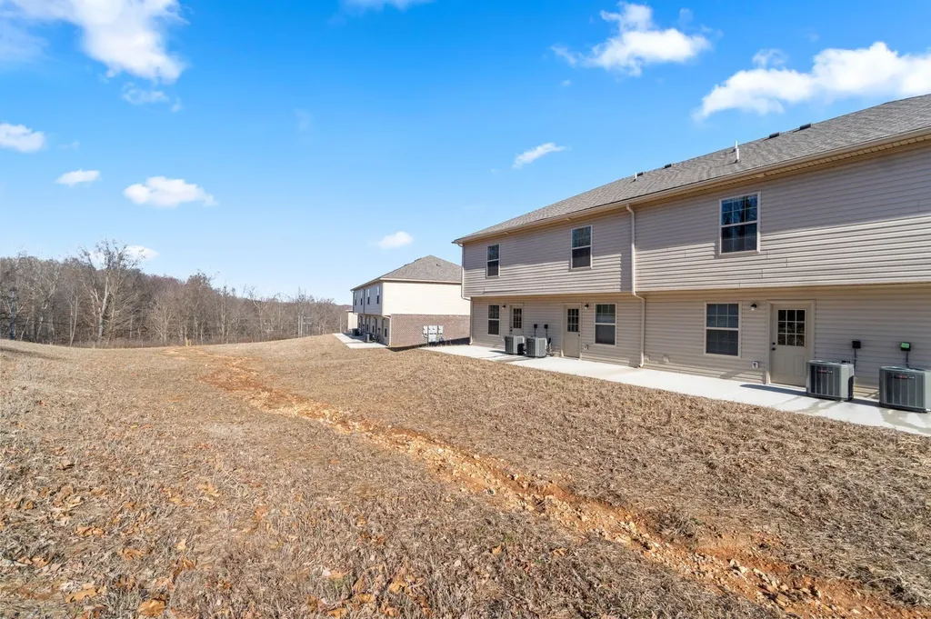 1101 Ziva Lane Clarksville TN 37040