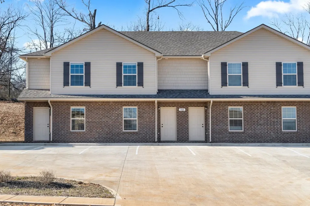 1101 Ziva Lane Clarksville TN 37040